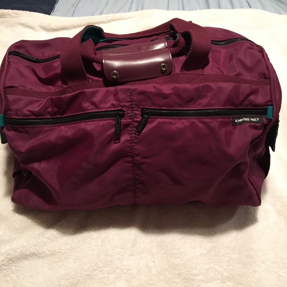 Vintage Members Only Duffle Bag in Burgundy.